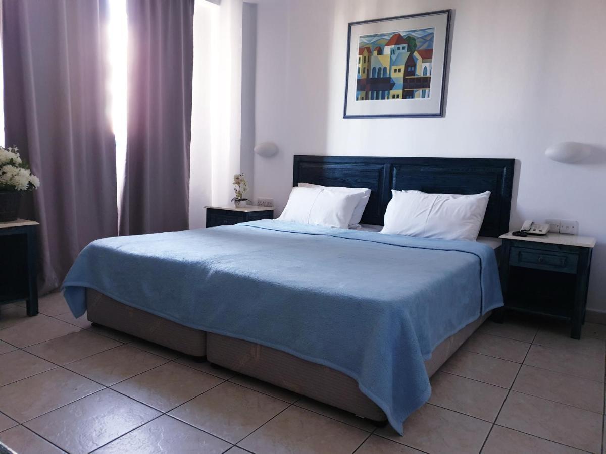 St. George Gardens & Suites Klorakas Eksteriør billede
