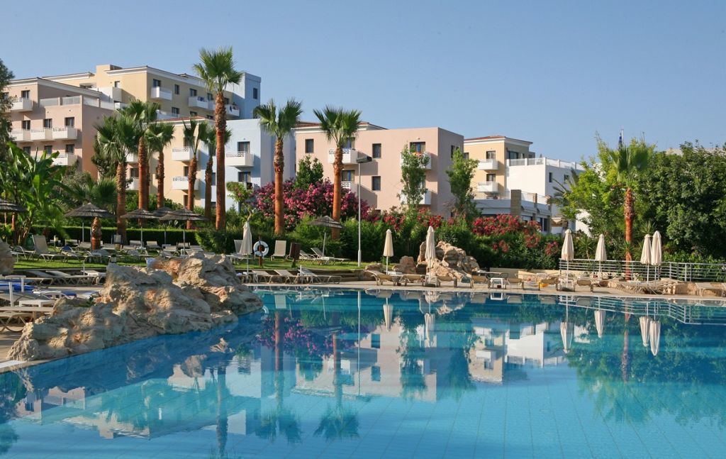 St. George Gardens & Suites Klorakas Eksteriør billede